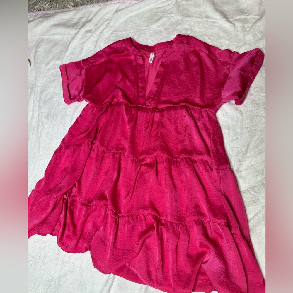 glam Pink Flowy Silky Dress. Size Sm.